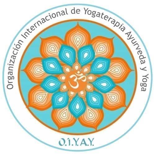 Organización internacional de yogaterapia, Ayurveda y yoga.